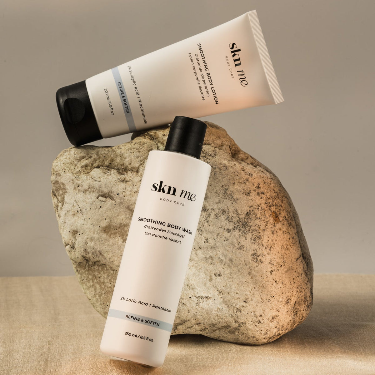 Smoothing Body Wash und Body Lotion von skn me für Reibeisenhaut